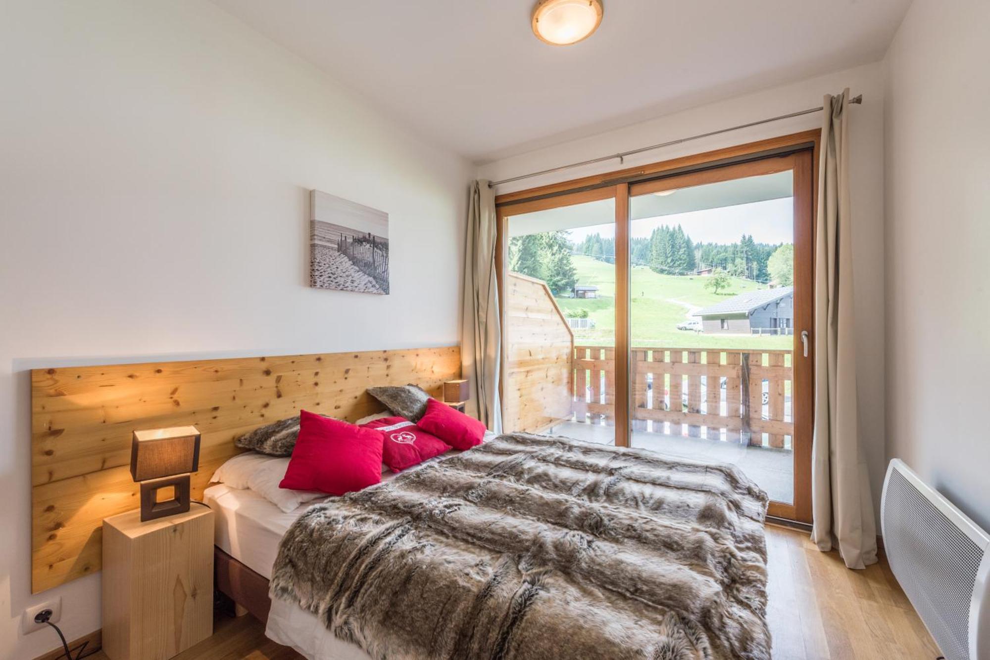 L'Eden Ski Aux Pieds โมรียง ภายนอก รูปภาพ