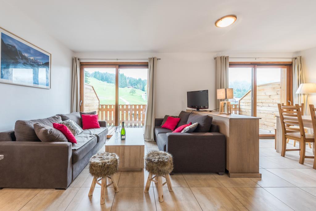 L'Eden Ski Aux Pieds โมรียง ภายนอก รูปภาพ